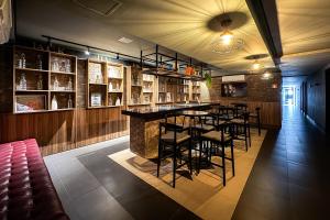 CS1202 I Studio Moderno with Linda Vista Urbana