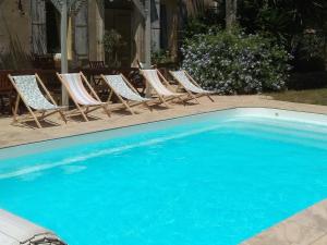 Maisons de vacances Set of 2 houses, 320 m2, pool, garden : photos des chambres