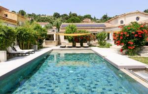 Maisons de vacances 3 Bedroom Stunning Home In Rochefort : photos des chambres