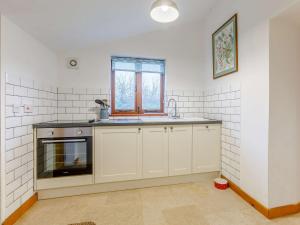 1 bed property in Hartland 86571