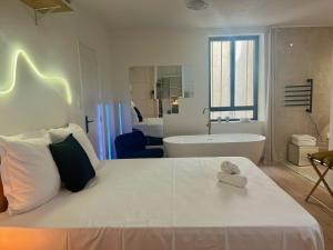 Appartements Pandora Studio Romantique, Baignoire,Clim, Wifi : Appartement 1 Chambre