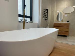 Appartements Pandora Studio Romantique, Baignoire,Clim, Wifi : photos des chambres