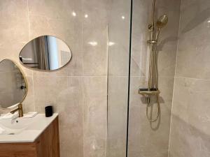 Appartements Pandora Studio Romantique, Baignoire,Clim, Wifi : photos des chambres