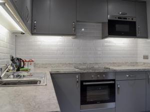 The Milking Parlour - Uk30866