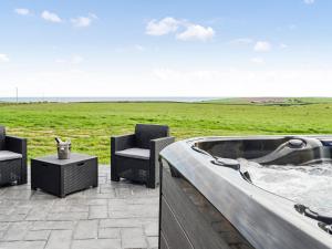 The Seaview Snug