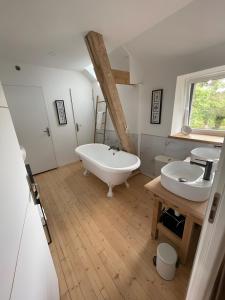 Maisons de vacances Au Mont D-en Face - Les Hortensias : photos des chambres