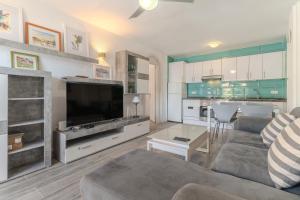 Colina Blanca Sunset View