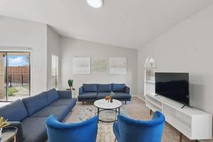 Luxury Retreat in Carrollton - Pool Patio & More