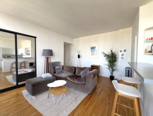 Appartements LE CASTEL Superbe appartement climatise pour 4 personnes au centre ville de Hyeres : photos des chambres