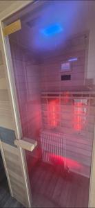 The Retreat 2 bedroom lodge with sauna!