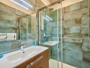 Maisons de vacances Holiday Home La Surprise by Interhome : photos des chambres