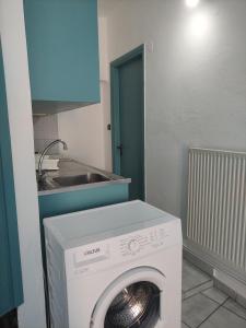 Fouli Studios & Apartments