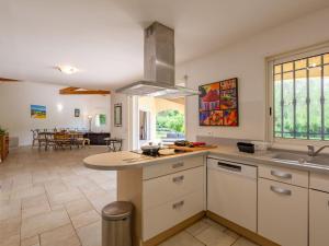 Maisons de vacances Holiday Home La Pimaleanne by Interhome : photos des chambres
