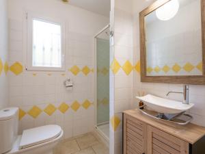 Maisons de vacances Holiday Home La Pimaleanne by Interhome : photos des chambres