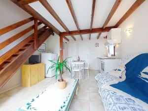 Holiday Home La Coralline-4 by Interhome