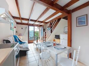 Holiday Home La Coralline-4 by Interhome
