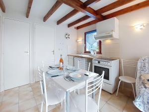 Holiday Home La Coralline-4 by Interhome