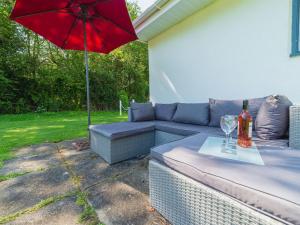 Chalet Rosecraddoc Lodges by Interhome