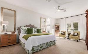 Serene Oasis Getaway wHeated Pool+Outdoor Space!