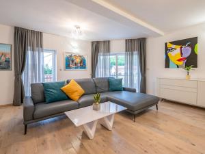 Holiday Home Mihaela by Interhome