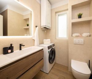 La Perla - Downtown House