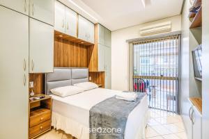 Apt completo com varanda, Setor Sudoeste - POR0017