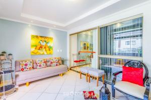 Apt completo com varanda, Setor Sudoeste - POR0017