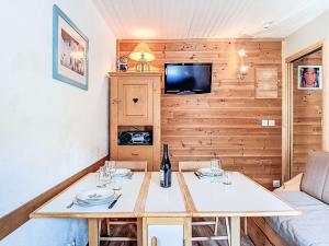 Apartment Les Chaudes Almes by Interhome