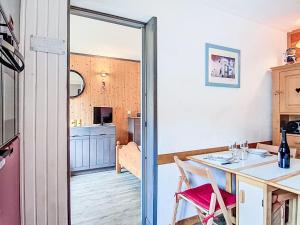 Apartment Les Chaudes Almes by Interhome