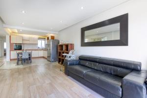 Seafront 3 bedroom apartment