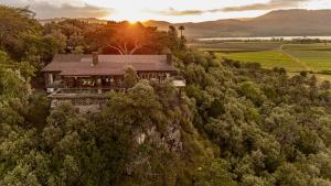 Rubi Ranch Farm House