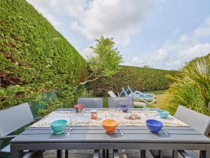 Maisons de vacances Holiday Home Le Lotus by Interhome : photos des chambres