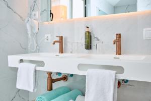 Junior Suite with Balcony room in Hotel Ipanema Beach