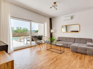 Holiday Home Vujuša by Interhome