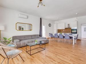 Holiday Home Vujuša by Interhome