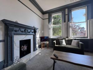 Spacious 2 Bed 2 Bath on Osborne Road