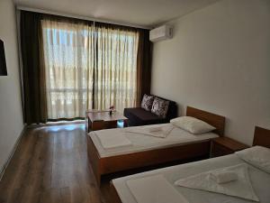 Family House Manolov