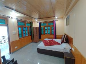 Exotica The Himalayan Ark