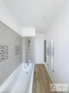 Appartements Spacieux 1 Chambres avec Terrasse, 50m de la Plage : photos des chambres