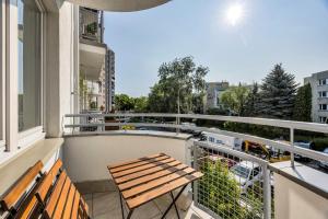 Studio Metro Natolin - Balcony - by Rentujemy