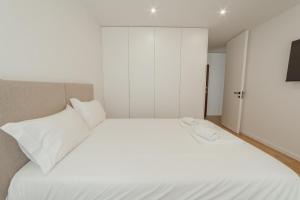 Downtown Premium With Balcony by Vacationy