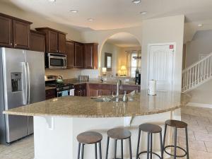 5 Bed Solterra Resort
