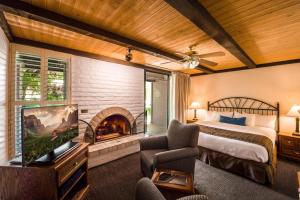 Arroyo Roble Resort at Oak Creek