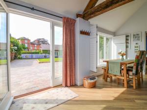 The Canalside Cottage