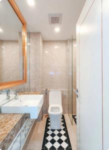 Empire Tower Luxury Suite - City View, Infinity Pool, Near Beach - Utilities included
