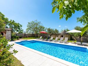 Holiday Home Ive by Interhome