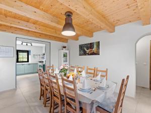 Holiday Home Ive by Interhome