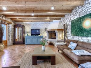 Holiday Home Villa Puntarina by Interhome