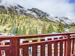 Apartment Le Balcon des Brevières by Interhome