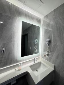 Capital Hotel Long Island City